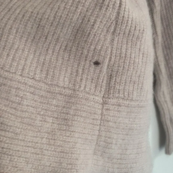 Garnet Hill Oatmeal Beige 100% Cashmere Twist Front Chunky Knit Sweater Sz Large - Picture 12 of 17